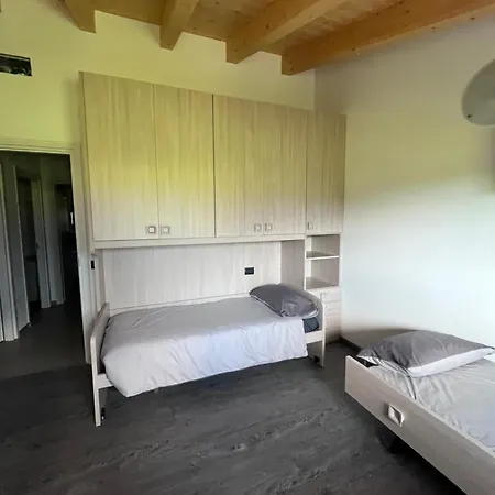 Hébergement de vacances Colombaio A 10 Min Dal Di Cresciasca